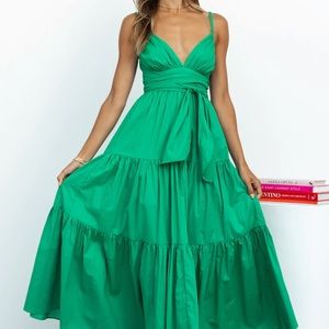 NWT Hello Molly green maxi dress